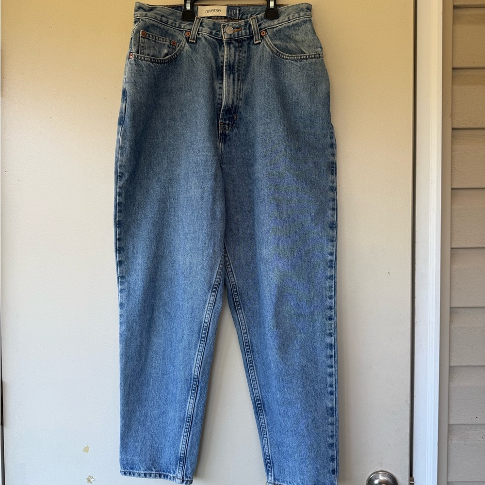 GAP High Rise Blue Jeans - Picture 2 of 11
